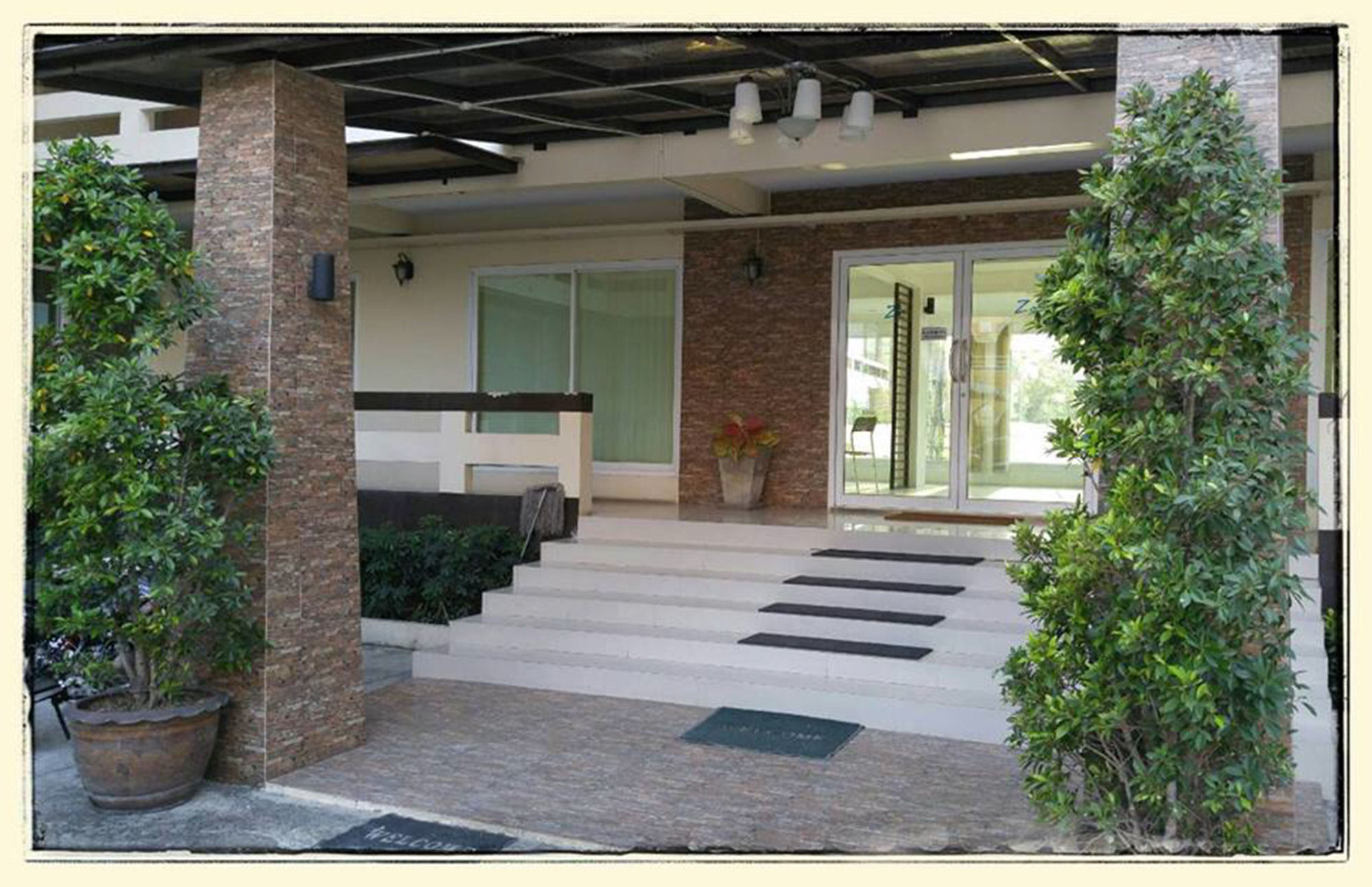 Ze Residence Bangkok Exteriér fotografie